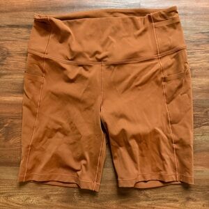 Arc'teryx high rise Ascent Shorts sz12